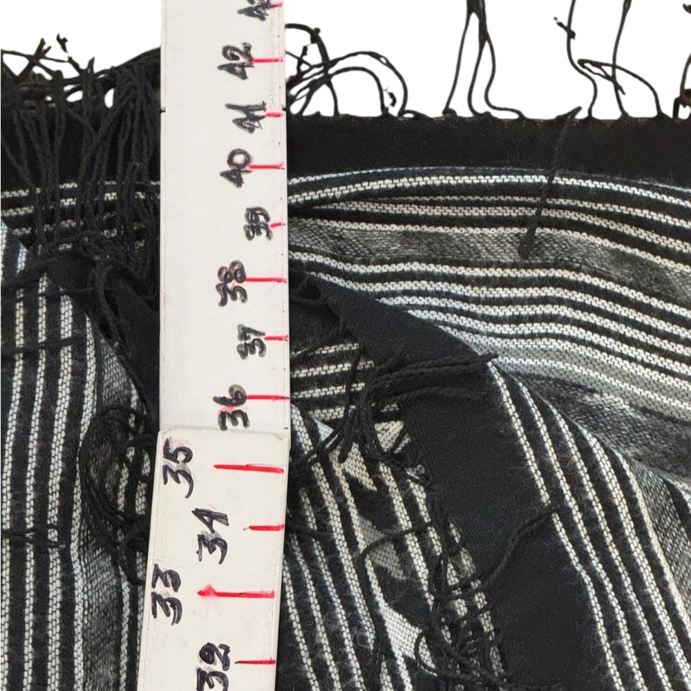 Elegant Gray and Black Patterned Throw /oversized… - image 6